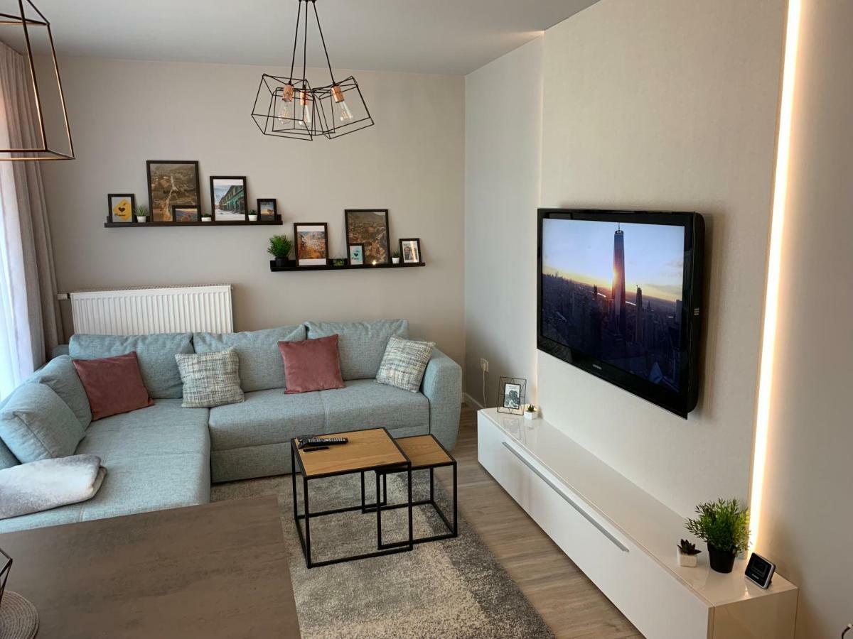 Appartement Modern Studio Coresi à Braşov Extérieur photo