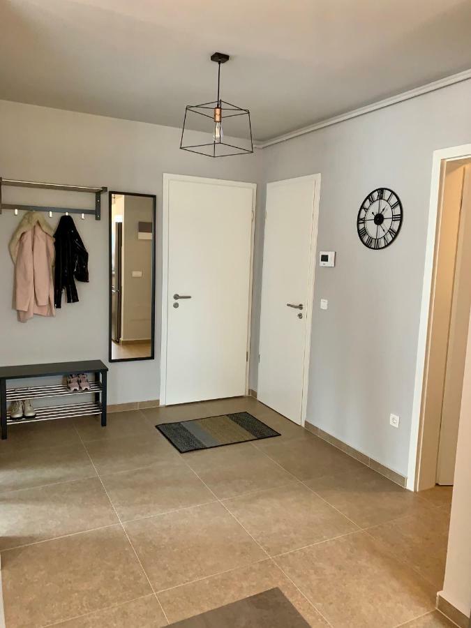 Appartement Modern Studio Coresi à Braşov Extérieur photo